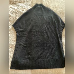 Isaac Mizrahi Live! Black 100% cashmere pullover sweater, size XS/S